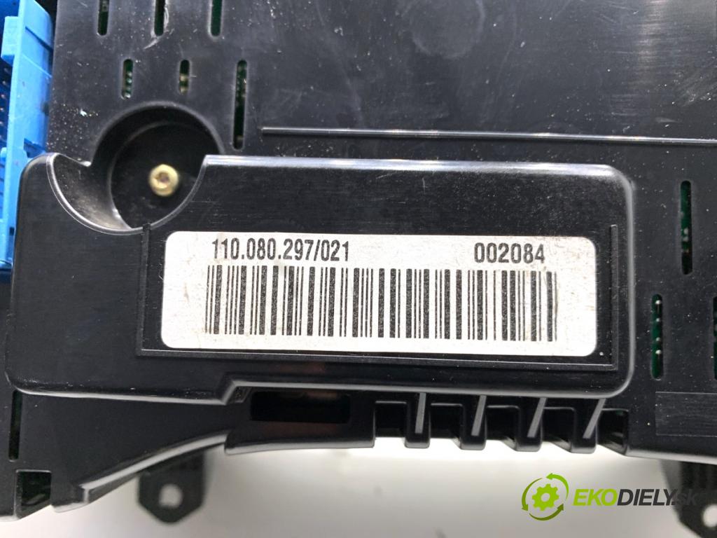 AUDI A3 8P liftback 2005 147 kW 2.0 TFSI quattro 1984 Prístrojovka 8P0920930T (Prístrojová doska)