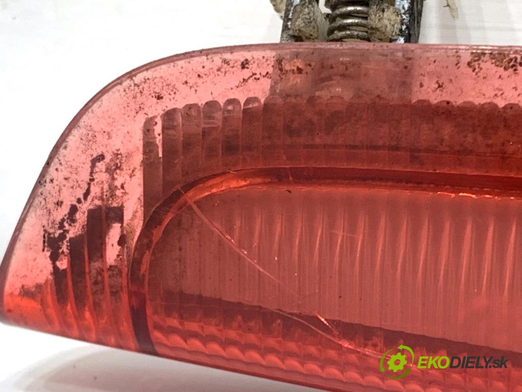 AUDI A3 8P liftback 2005 147 kW 2.0 TFSI quattro 1984 Svetlo brzdových svetiel 8P4945097