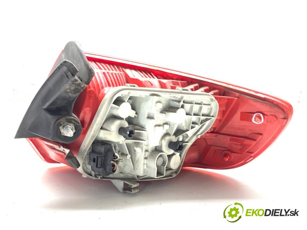 AUDI A3 8P liftback 2005 147 kW 2.0 TFSI quattro 1984 Svetlo ľavy zad 8P4945095