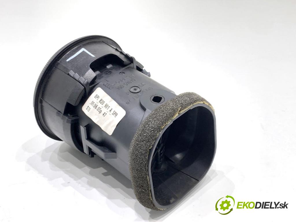 AUDI A3 8P liftback 2005 147 kW 2.0 TFSI quattro 1984 Mriežky kúrenia ľavy predný 8P0820901A