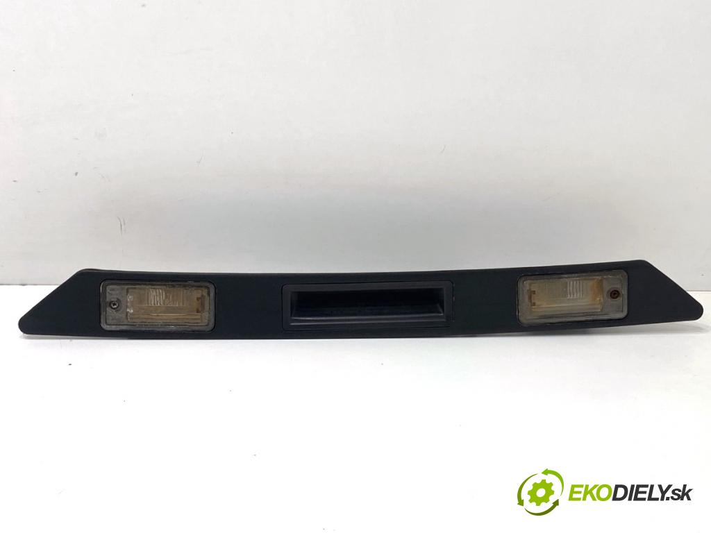 AUDI A3 8P liftback 2005 147 kW 2.0 TFSI quattro 1984 klika dveří zadní část 