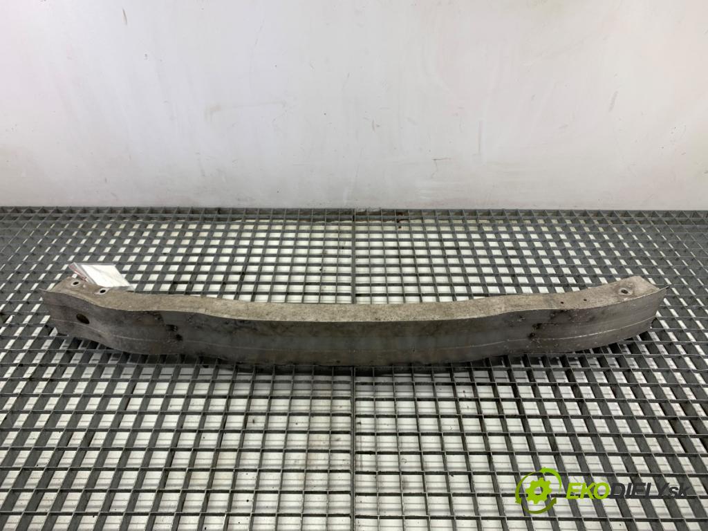 AUDI A3 8P liftback 2005 147 kW 2.0 TFSI quattro 1984 výztuha nárazníka přední část 8P0807113B (Přední výztuha)