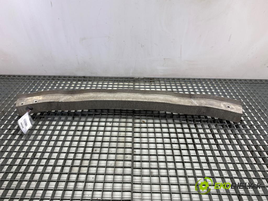 AUDI A3 8P liftback 2005 147 kW 2.0 TFSI quattro 1984 výztuha nárazníka přední část 8P0807113B (Přední výztuha)