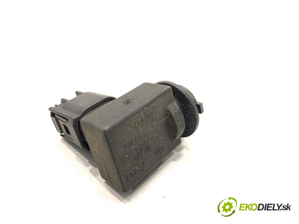 AUDI A3 8P liftback 2005 147 kW 2.0 TFSI quattro 1984 Snímač kvality vzduchu 4B0907659A