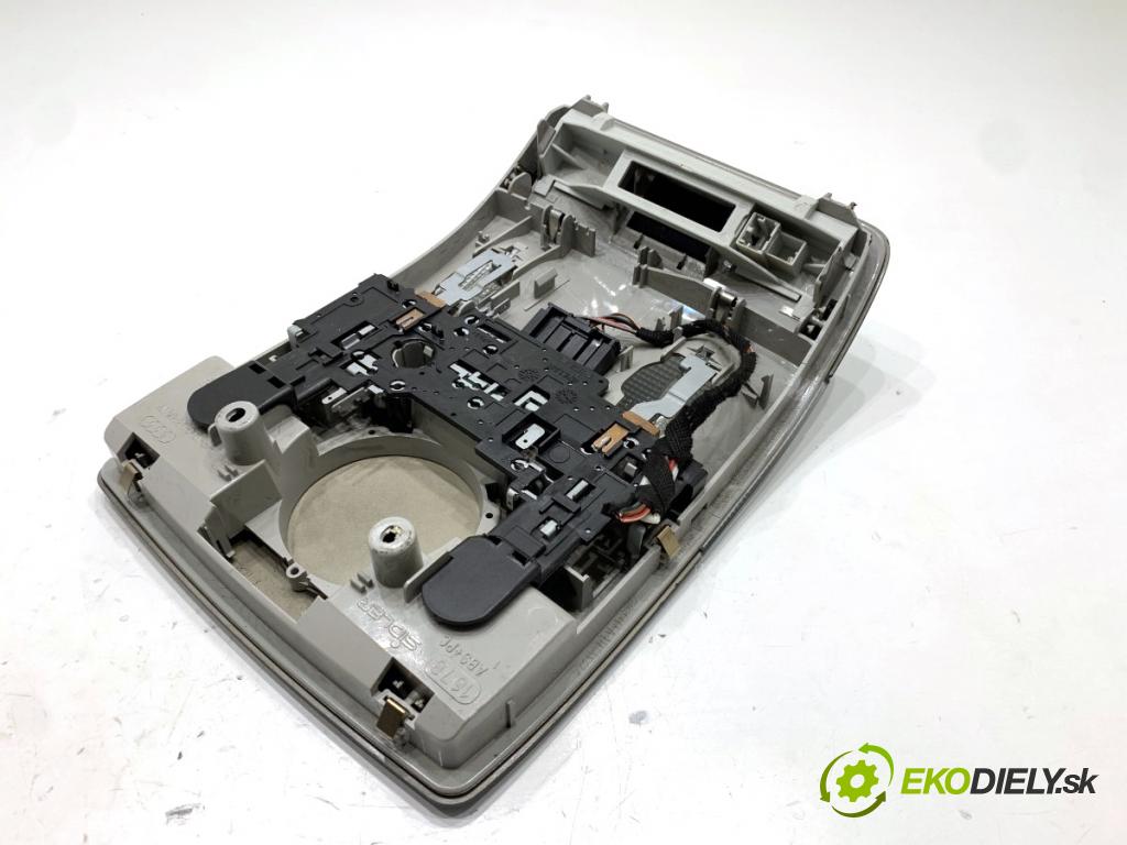 AUDI A3 8P liftback 2005 147 kW 2.0 TFSI quattro 1984 Svetlo stropné 8E0947565