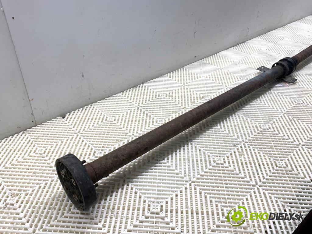 AUDI A3 8P liftback 2005 147 kW 2.0 TFSI quattro 1984 kardaň hřídel hnací zadní část  (Kardanový hřídel)