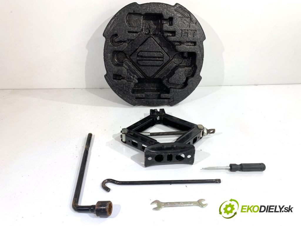 HYUNDAI ix20 liftback 2013 66 kW 1.4 1396 souprava náradí 09149-A6000