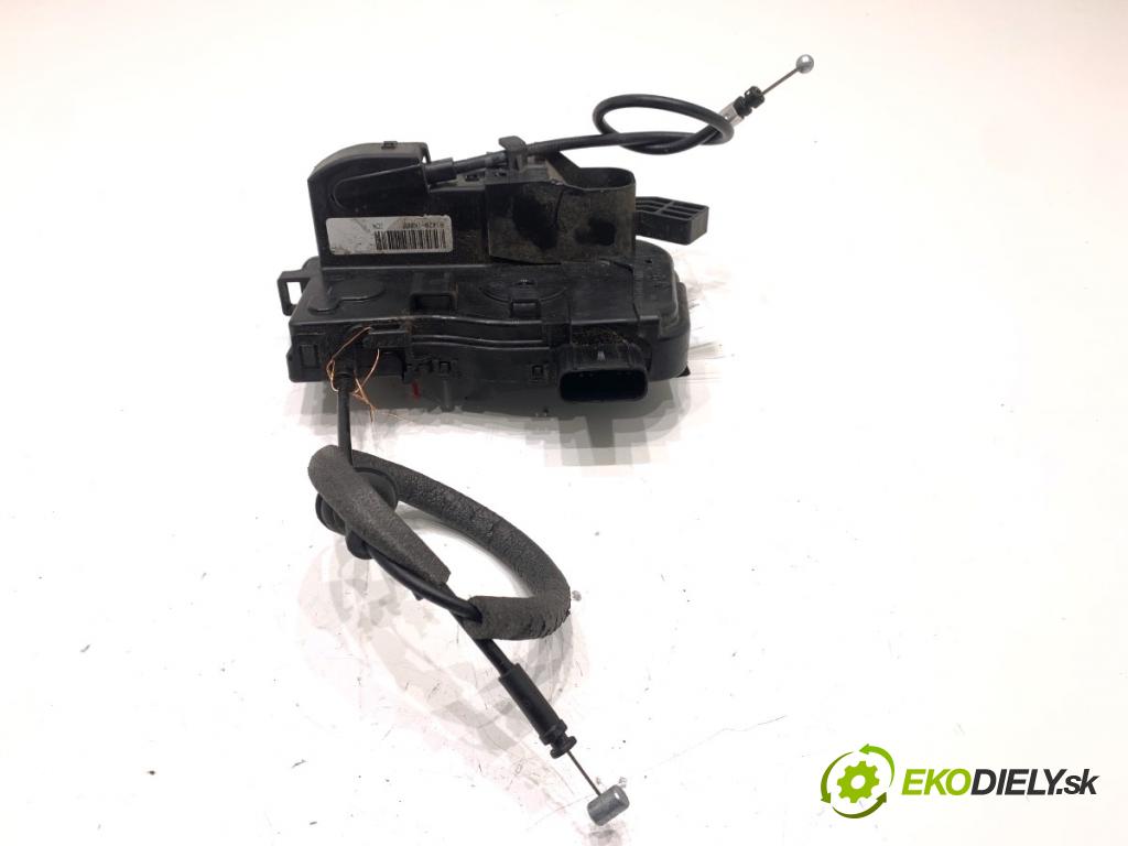 HYUNDAI ix20 liftback 2013 66 kW 1.4 1396 zámok Dvere pravy zad 81420-1K000