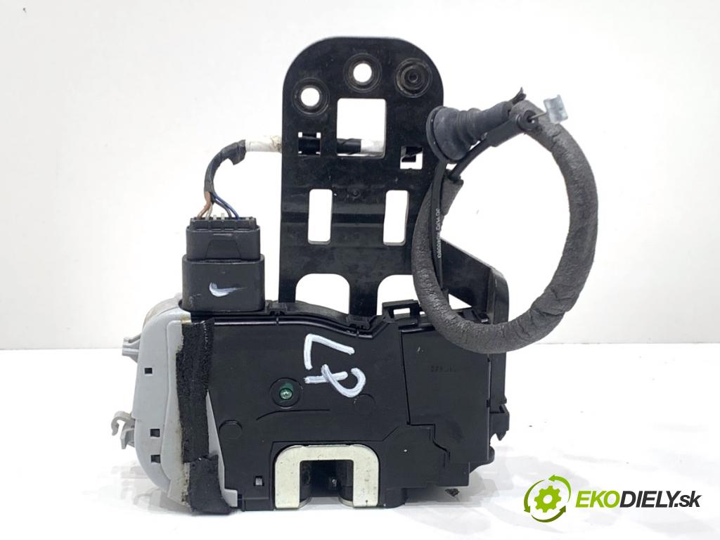 HYUNDAI ix20 liftback 2013 66 kW 1.4 1396 zámok Dvere ľavy predný 81310-1K000