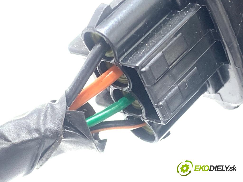 HYUNDAI ix20 liftback 2013 66 kW 1.4 1396 zámok dverí zad 81230-1H000