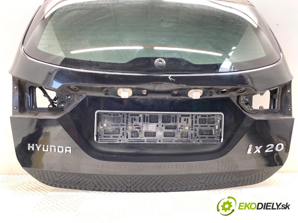 HYUNDAI ix20 liftback 2013 66 kW 1.4 1396 kapota zadní část