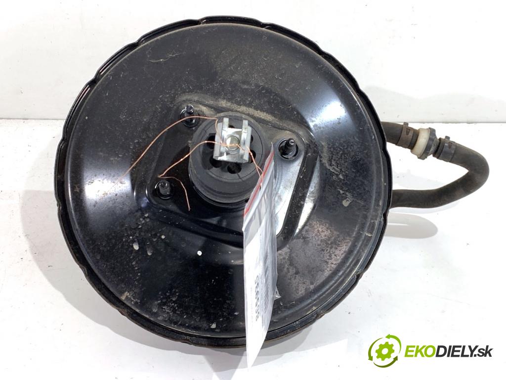 HYUNDAI ix20 liftback 2013 66 kW 1.4 1396 Posilovač bŕzd 58500-1K200