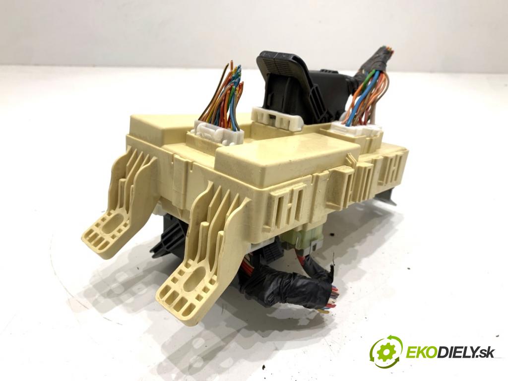 HYUNDAI ix20 liftback 2013 66 kW 1.4 1396 modul BSI 91950-1K511 (Pojistková skříňka)