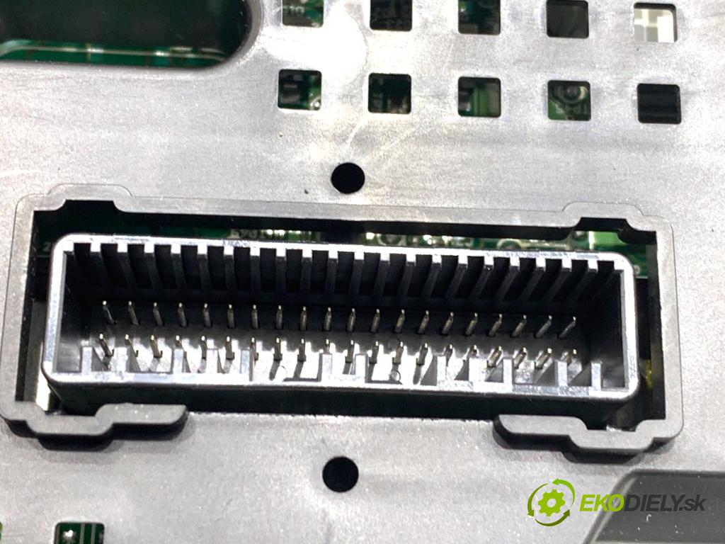 HYUNDAI ix20 liftback 2013 66 kW 1.4 1396 Prístrojovka 94003-1K070 (Prístrojová doska)