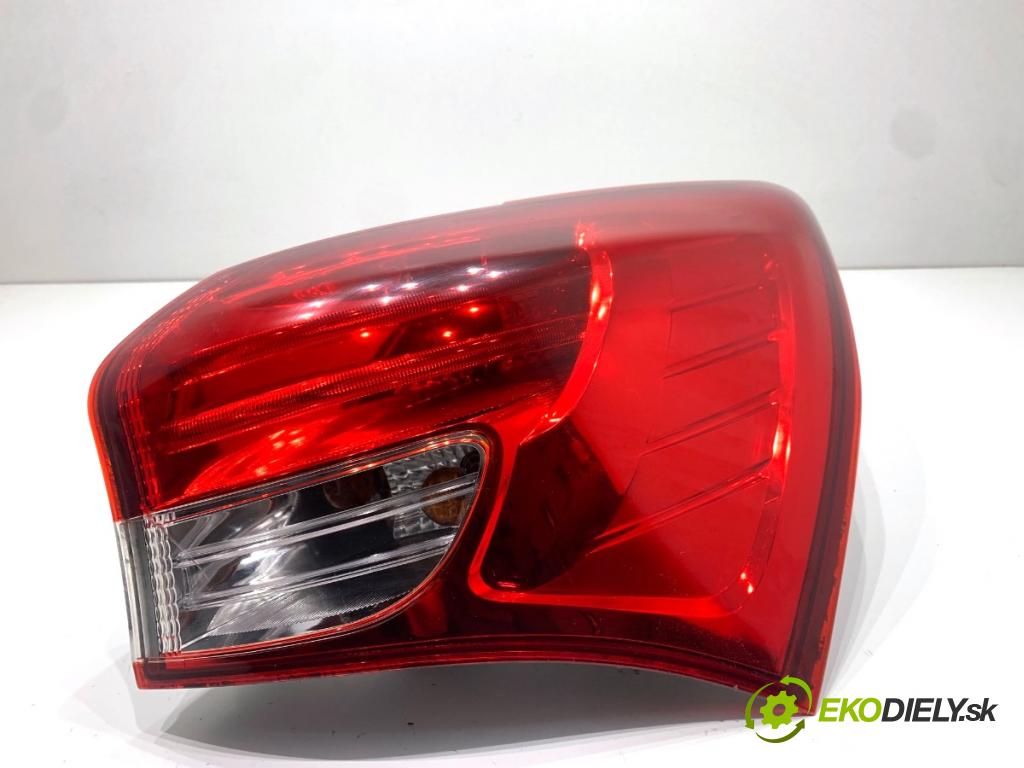 HYUNDAI ix20 liftback 2013 66 kW 1.4 1396 Svetlo pravy zad 92402-1K0