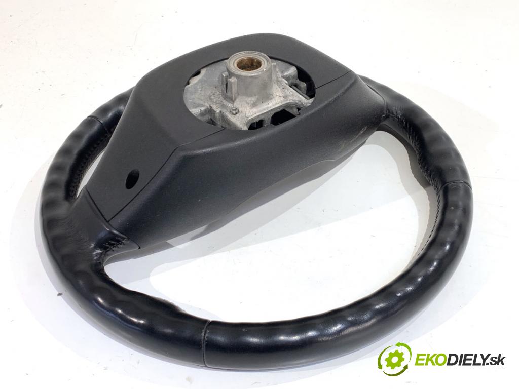 HYUNDAI ix20 liftback 2013 66 kW 1.4 1396 volant  (Volant)