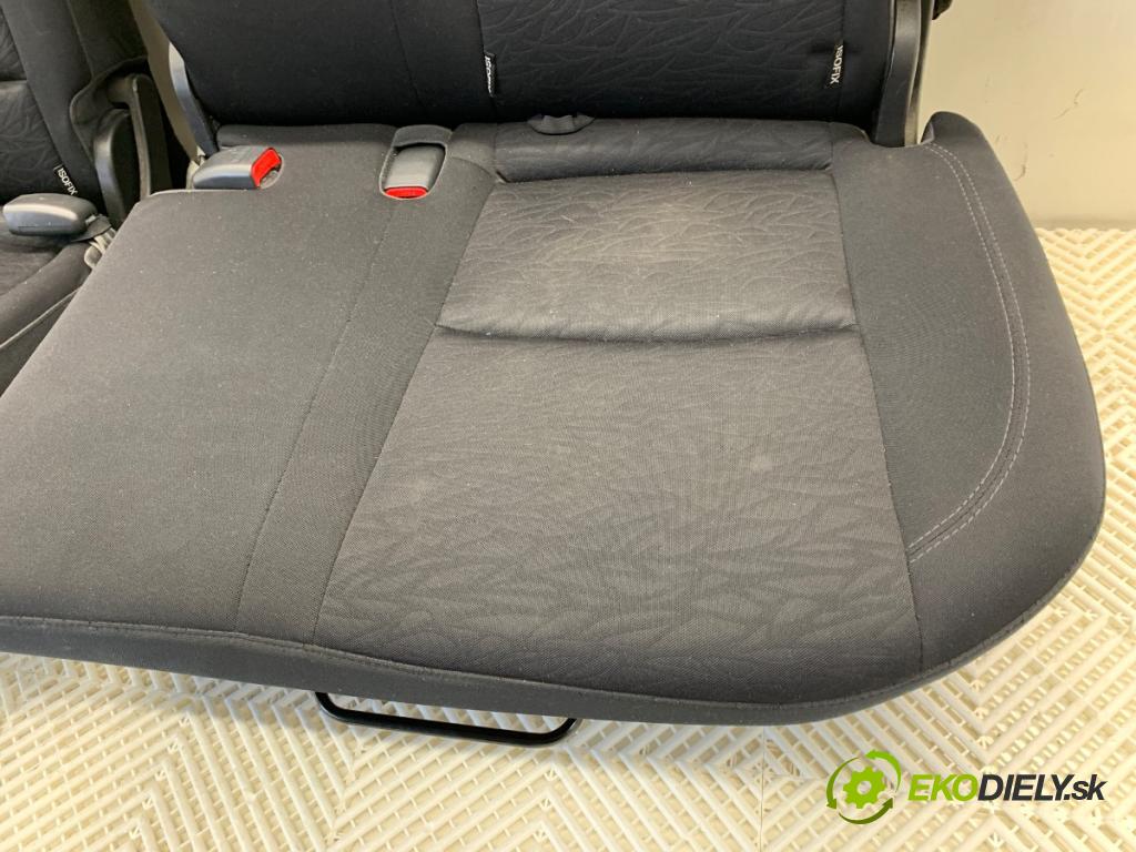 HYUNDAI ix20 liftback 2013 66 kW 1.4 1396 sedadlo druhý VLÁDA: