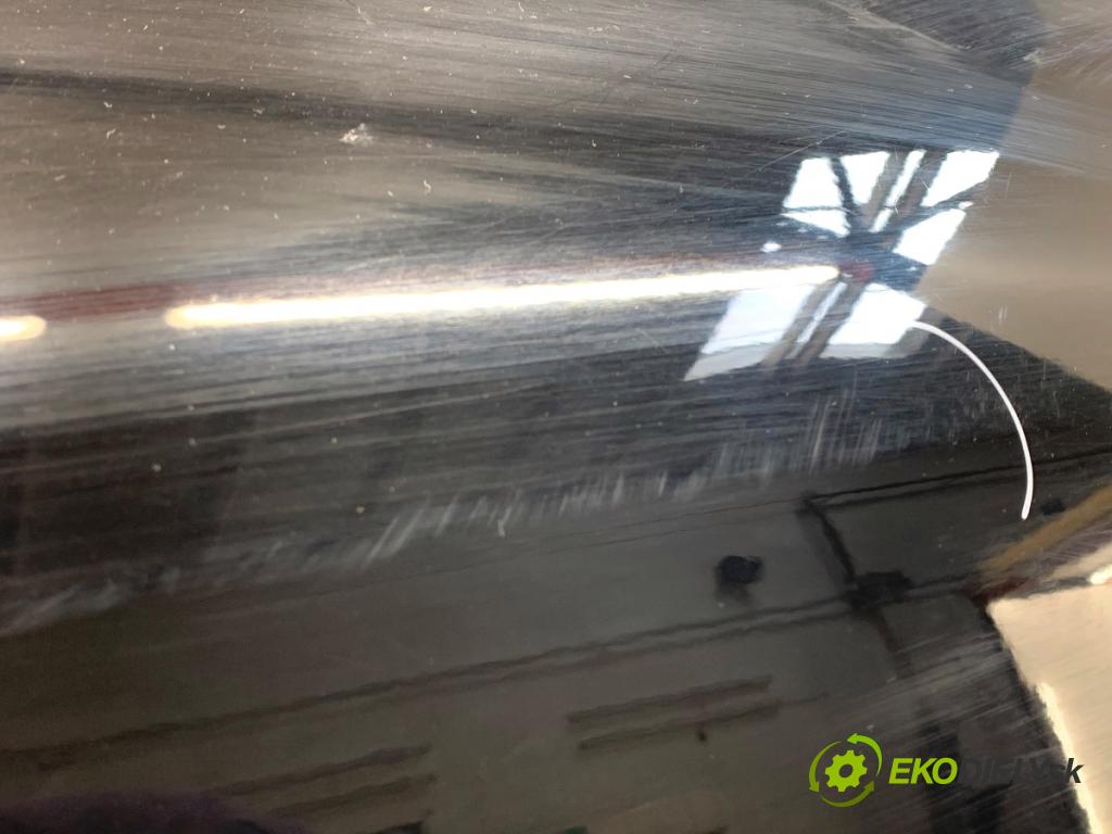 HYUNDAI ix20 liftback 2013 66 kW 1.4 1396 dveře pravý zadní část