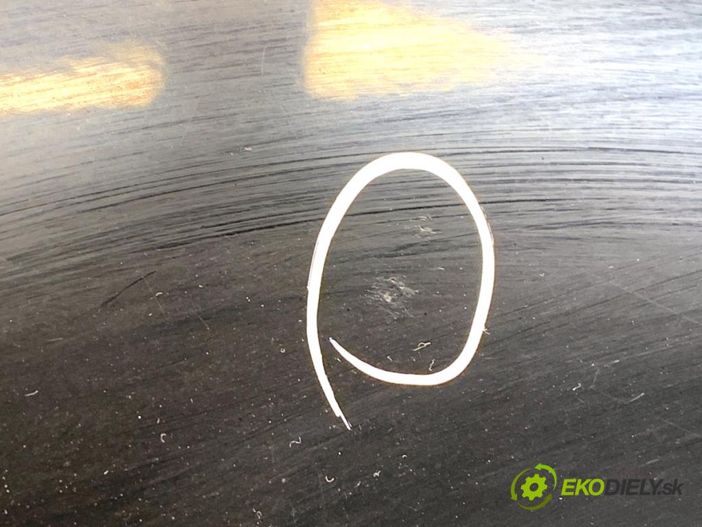 HYUNDAI ix20 liftback 2013 66 kW 1.4 1396 dveře levý zadní část