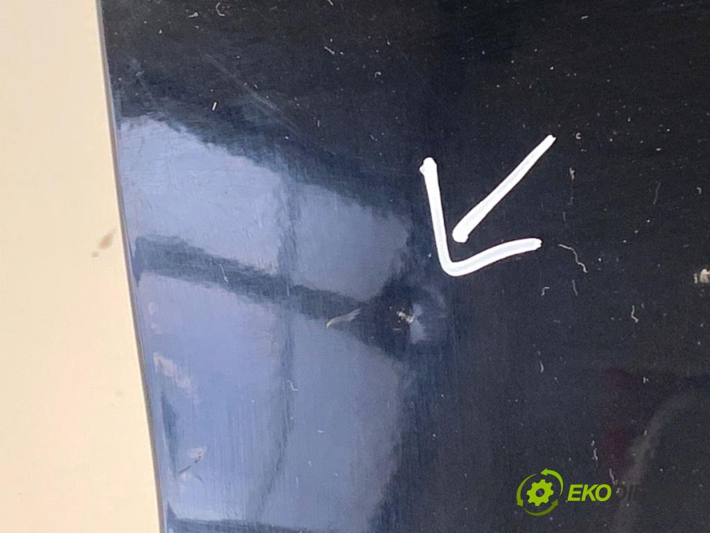 HYUNDAI ix20 liftback 2013 66 kW 1.4 1396 Dvere pravy predný