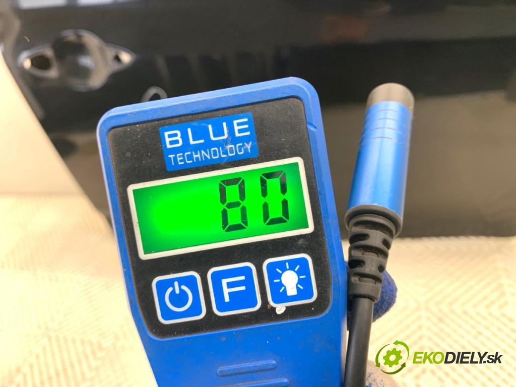 HYUNDAI ix20 liftback 2013 66 kW 1.4 1396 Dvere pravy predný