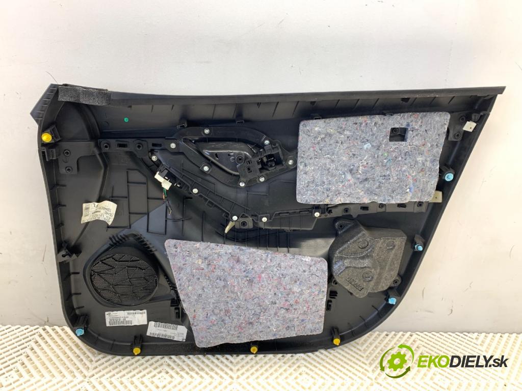 HYUNDAI ix20 liftback 2013 66 kW 1.4 1396 čalúnenie Dvere ľavy predný