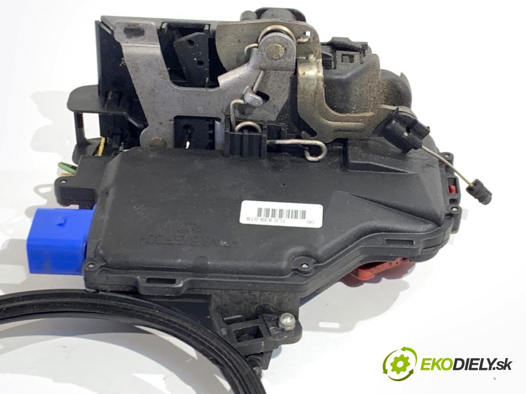 VW TOURAN nadwozie wielkoprzestrzenne (MPV) 2005 77 kW 1.9 TDI 1896 zámok Dvere ľavy predný 7L0839016