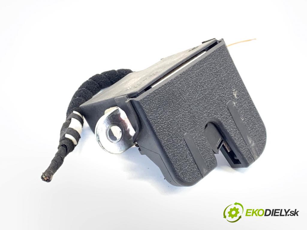 VW TOURAN nadwozie wielkoprzestrzenne (MPV) 2005 77 kW 1.9 TDI 1896 zámok dverí zad 