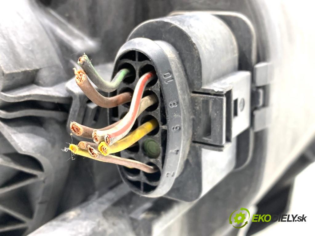 VW TOURAN nadwozie wielkoprzestrzenne (MPV) 2005 77 kW 1.9 TDI 1896 Svetlomet pravy predný 2K0941006B