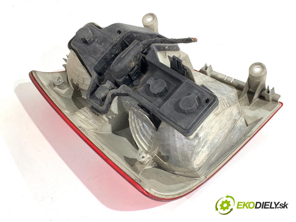 VW TOURAN nadwozie wielkoprzestrzenne (MPV) 2005 77 kW 1.9 TDI 1896 Svetlo pravy zad 1T0945096F