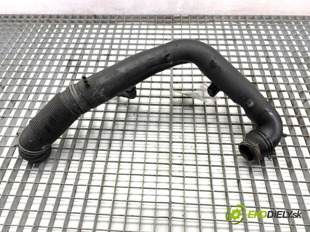 VW TOURAN nadwozie wielkoprzestrzenne (MPV) 2005 77 kW 1.9 TDI 1896 Rúra vzduchu 1K0129654AA