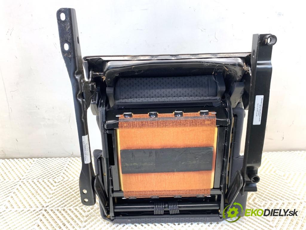 VW TOURAN nadwozie wielkoprzestrzenne (MPV) 2005 77 kW 1.9 TDI 1896 Sedadlo zad