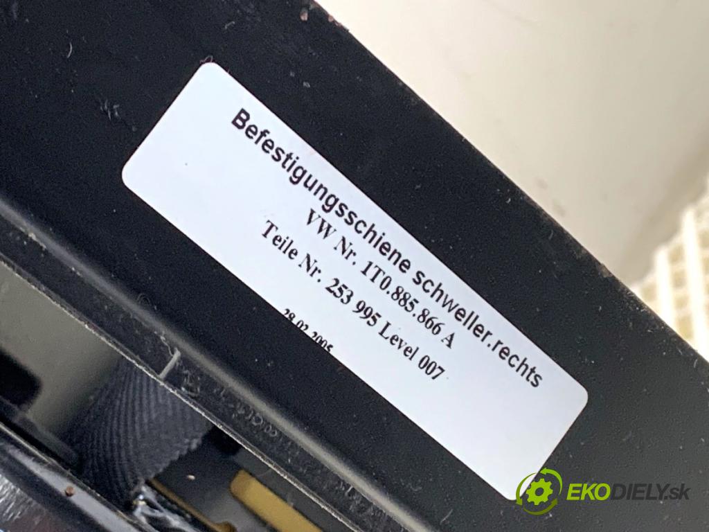 VW TOURAN nadwozie wielkoprzestrzenne (MPV) 2005 77 kW 1.9 TDI 1896 sedadlo zadní část