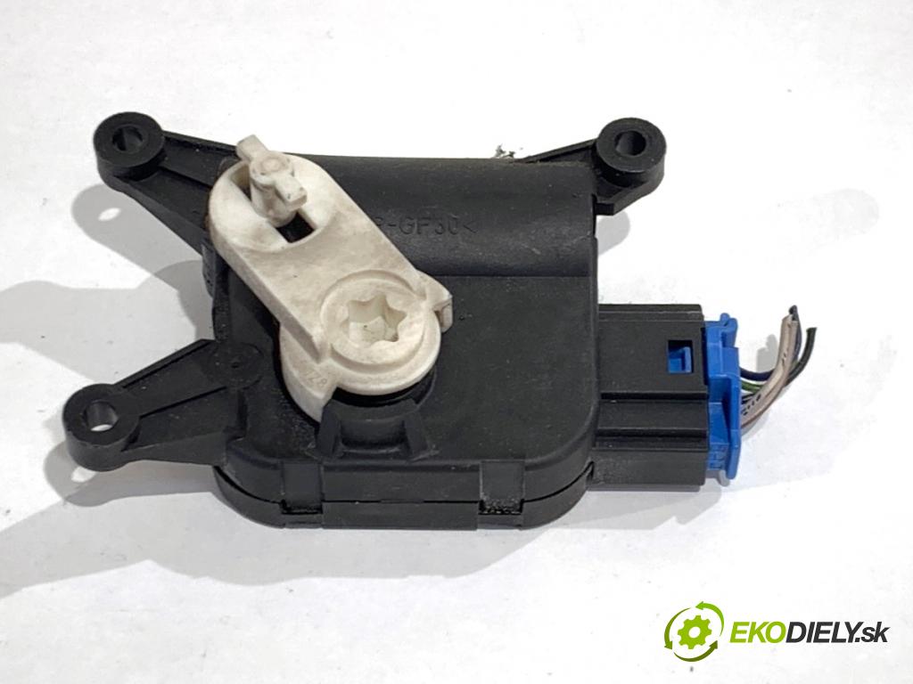 VW TOURAN nadwozie wielkoprzestrzenne (MPV) 2005 77 kW 1.9 TDI 1896 Motor kúrenia 1K1907511C