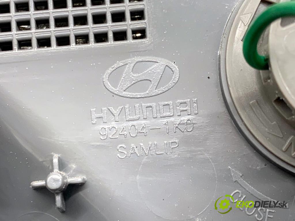 HYUNDAI ix20 liftback 2013 66 kW 1.4 1396 Svetlo zad pravá vnútorná 92404-1K0 (Kľučka dverí ostatné)