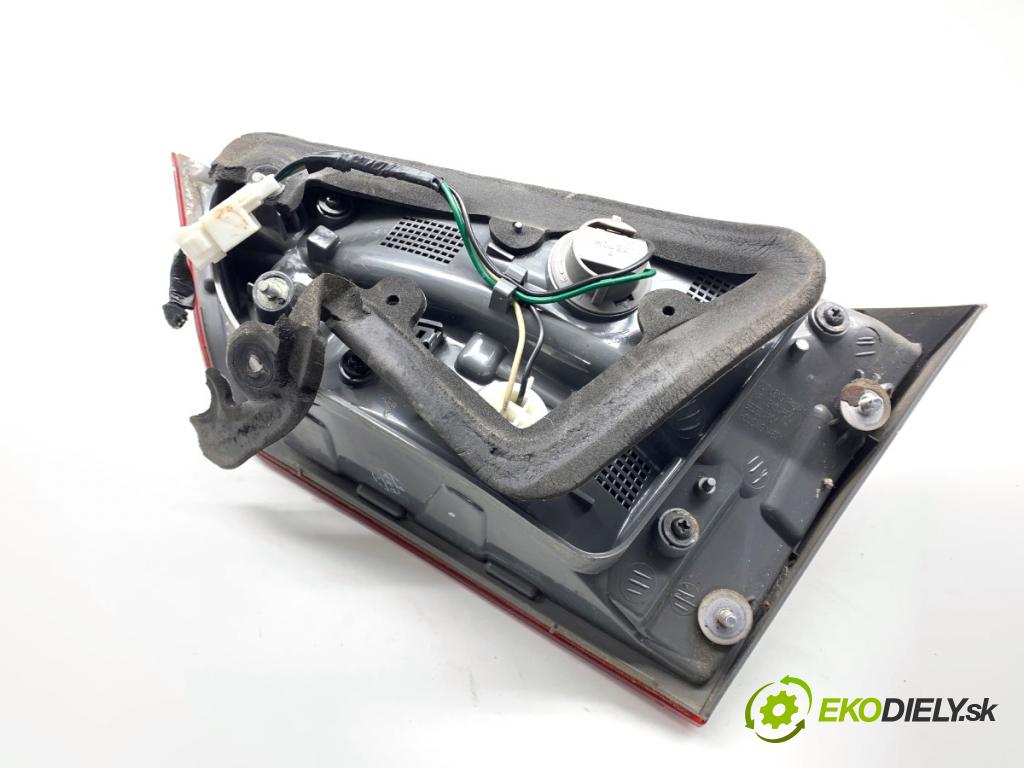 HYUNDAI ix20 liftback 2013 66 kW 1.4 1396 Svetlo zad ľavá strana vnútorná 92403-1K0 (Kľučka dverí ostatné)