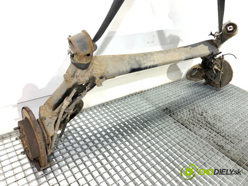 HYUNDAI ix20 liftback 2013 66 kW 1.4 1396 Výstuha zad