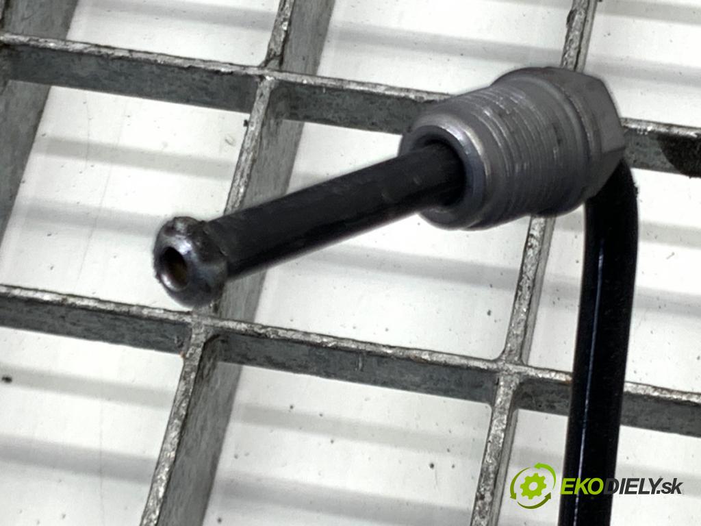 AUDI Q4 SUV 2023 150 kW 40 e-tron  Rúrka BRZDA: 1EB614724