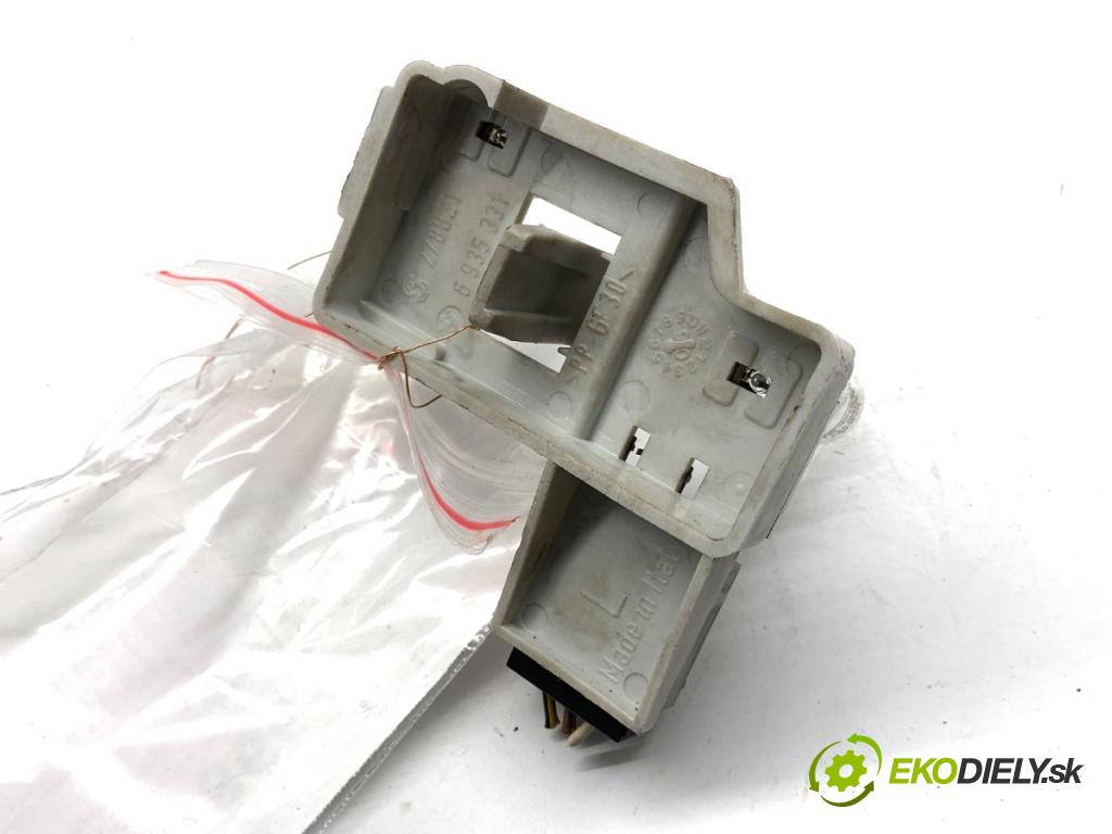 BMW E61 Kombi 2006 110 kW 520 d 1995 vložka svetla levý zadní část 6935331