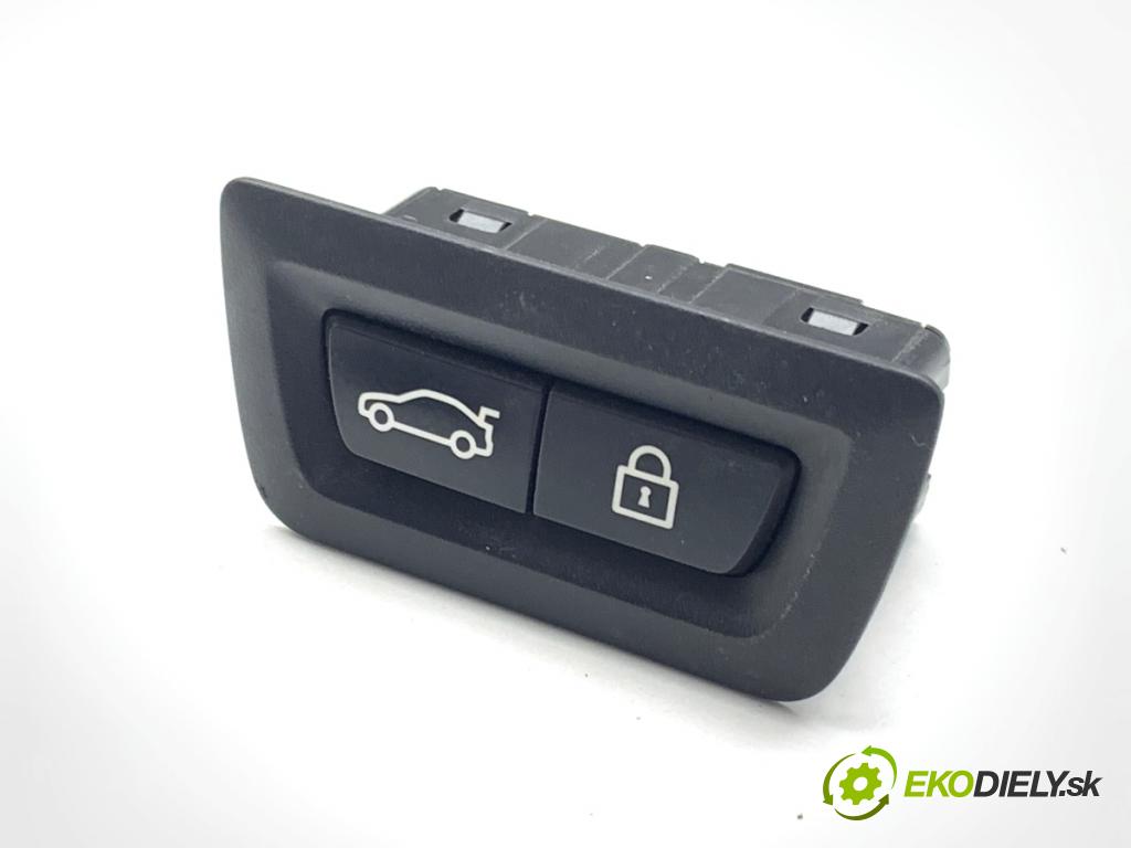 BMW G05 SUV 2020 195 kW xDrive 30 d 2993 vypínač otvárania dverí 9275121