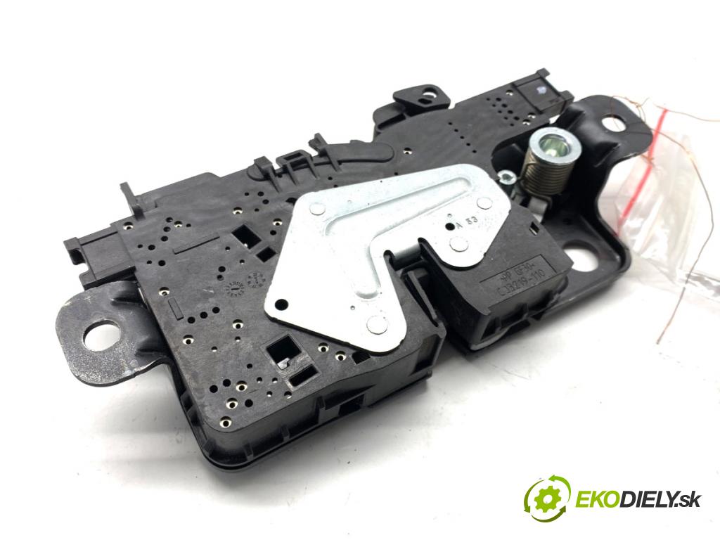 BMW G05 SUV 2020 195 kW xDrive 30 d 2993 zámok dverí zad 163672-10