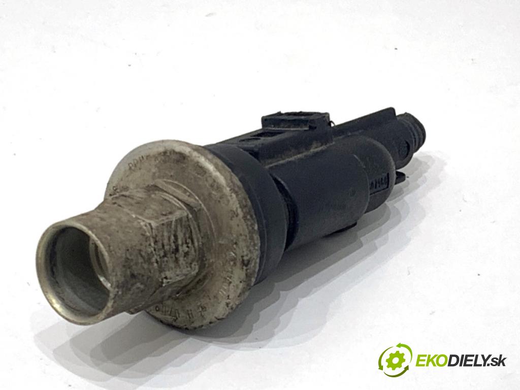 VW TOURAN nadwozie wielkoprzestrzenne (MPV) 2005 66 kW 1.9 TDI 1896 snímač klimatizace 1J0959126 (Snímač klimatizace)