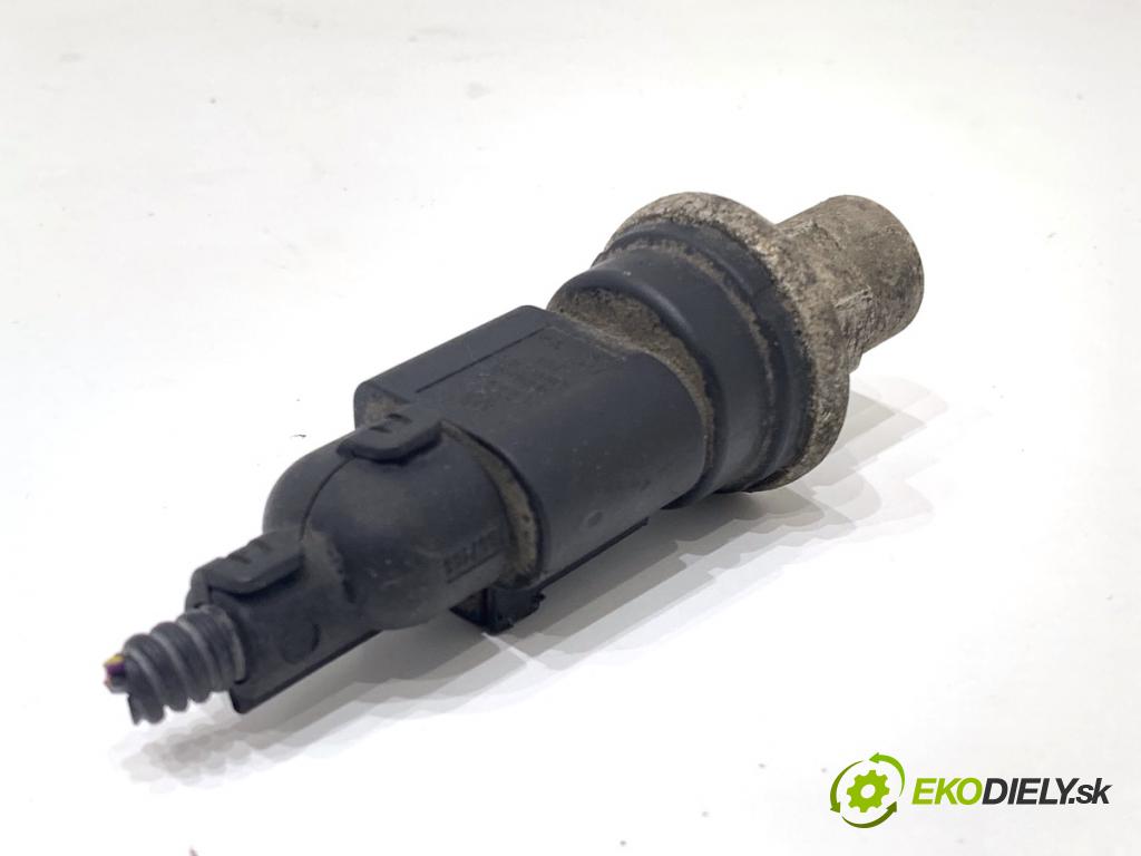 VW TOURAN nadwozie wielkoprzestrzenne (MPV) 2005 66 kW 1.9 TDI 1896 Snímač klimatizácie 1J0959126 (Snímač klimatizácie)