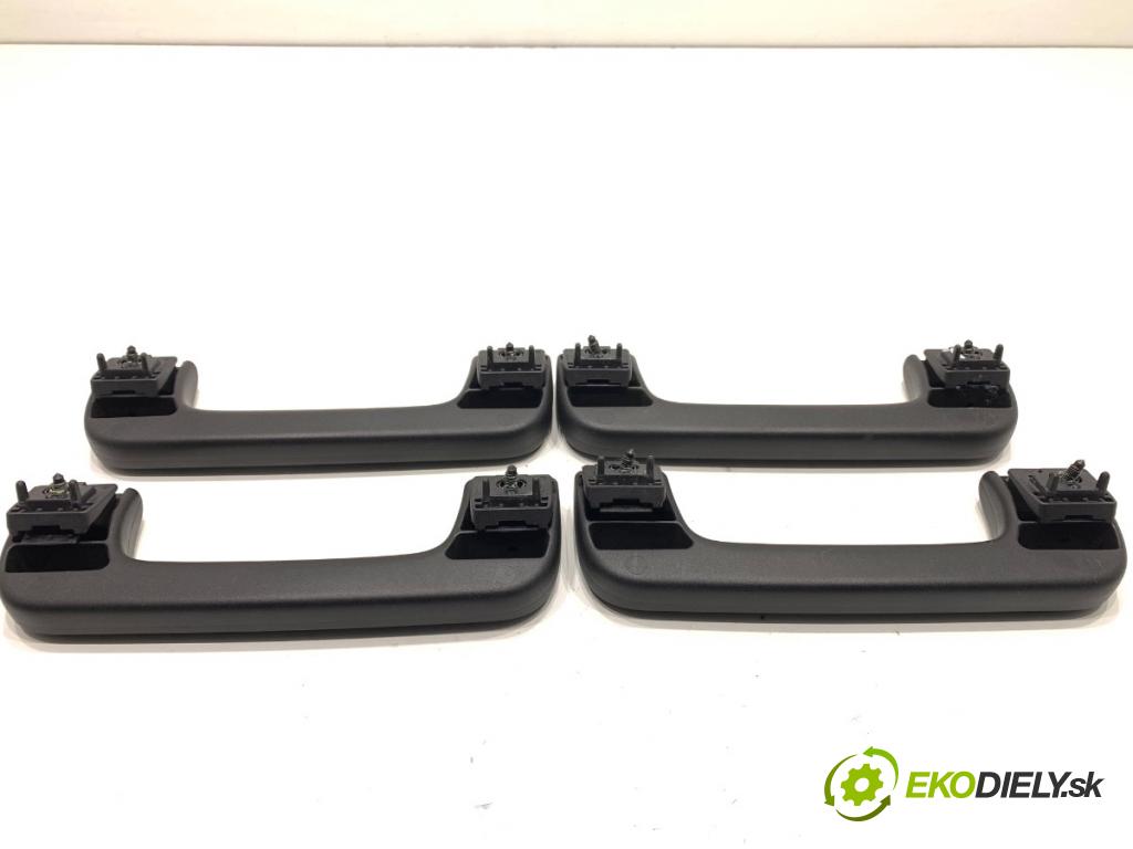 AUDI A3 8P liftback 2005 147 kW 2.0 TFSI quattro 1984 rúčky čalunenie čierna farba 8P0857607C