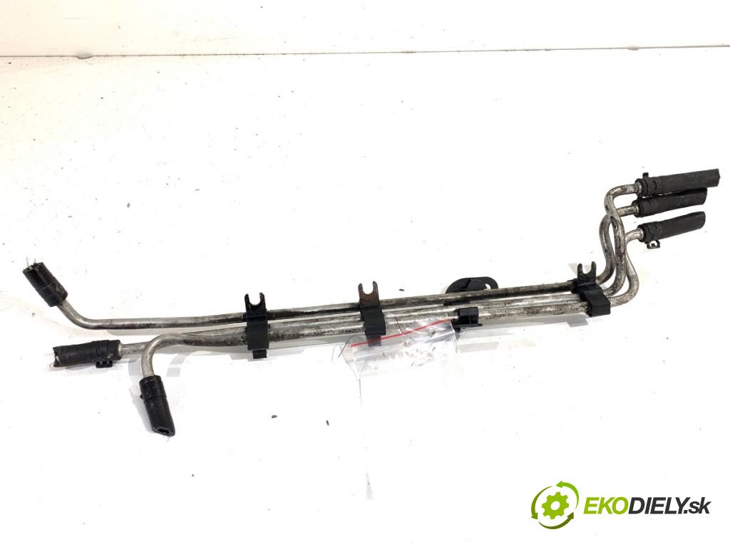 VW TOURAN nadwozie wielkoprzestrzenne (MPV) 2005 77 kW 1.9 TDI 1896 trubka PALIVO: 