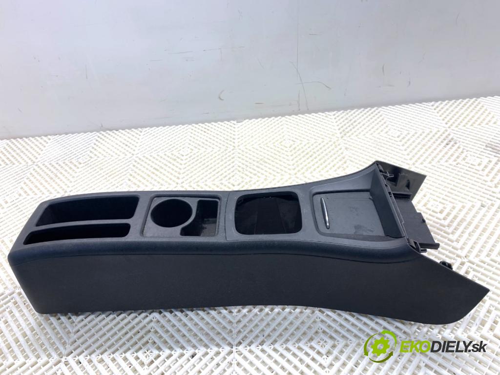 MERCEDES-BENZ W169 liftback 2006 80 kW A 180 CDI (169.007, 169.307) 1991 Tunel stredový 1696800350 (Stredový tunel)