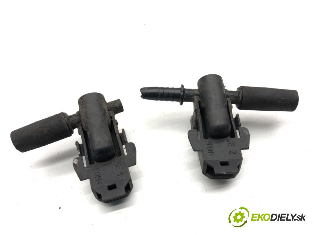 MERCEDES-BENZ W169 liftback 2006 80 kW A 180 CDI (169.007, 169.307) 1991 ostřikovače ostřikovačů A1698600492