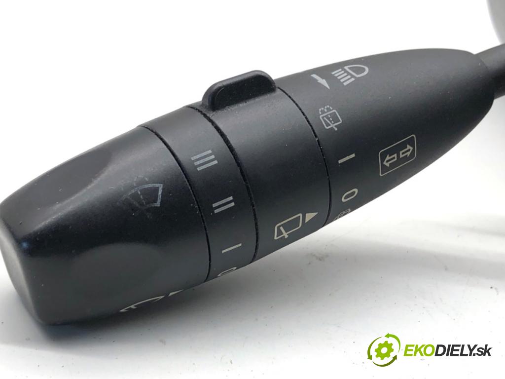 MERCEDES-BENZ W169 liftback 2006 80 kW A 180 CDI (169.007, 169.307) 1991 přepínač kombinovaný A1695450210 (Páčky pod volantem)