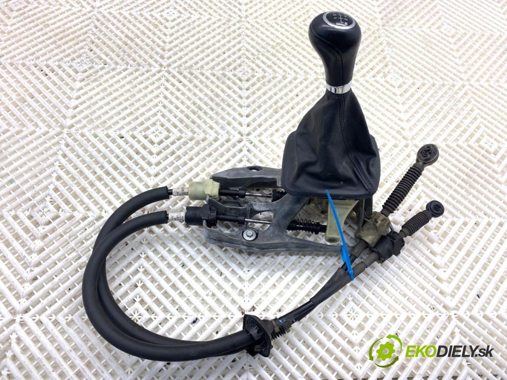 MERCEDES-BENZ W169 liftback 2006 80 kW A 180 CDI (169.007, 169.307) 1991 kulisa A1693600409 (Řadicí páka (kulisa) )