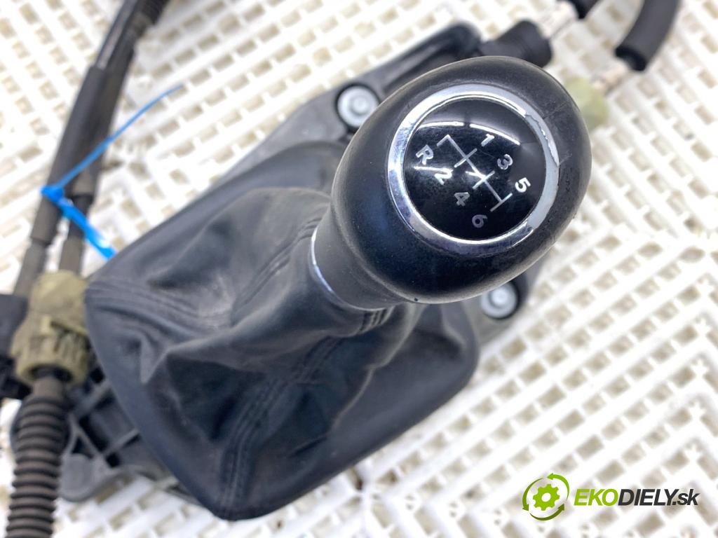 MERCEDES-BENZ W169 liftback 2006 80 kW A 180 CDI (169.007, 169.307) 1991 kulisa A1693600409 (Řadicí páka (kulisa) )